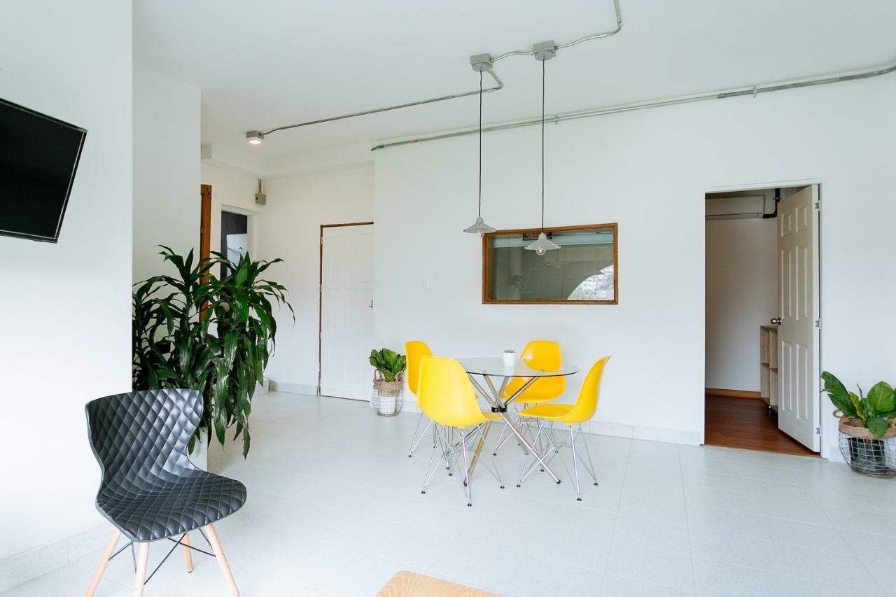 Two Br Apartment Lleras Меделин Екстериор снимка